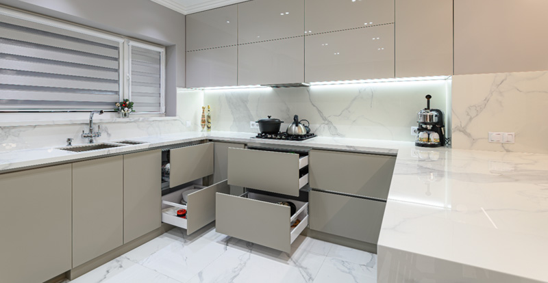 Cabinet Refacing vs. Replacement: Which Is Right for You?